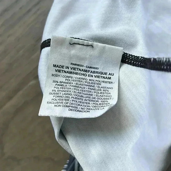 🌸4/$30🌸nike | DRI Patterned Crop Leggings - Picture 9 of 11